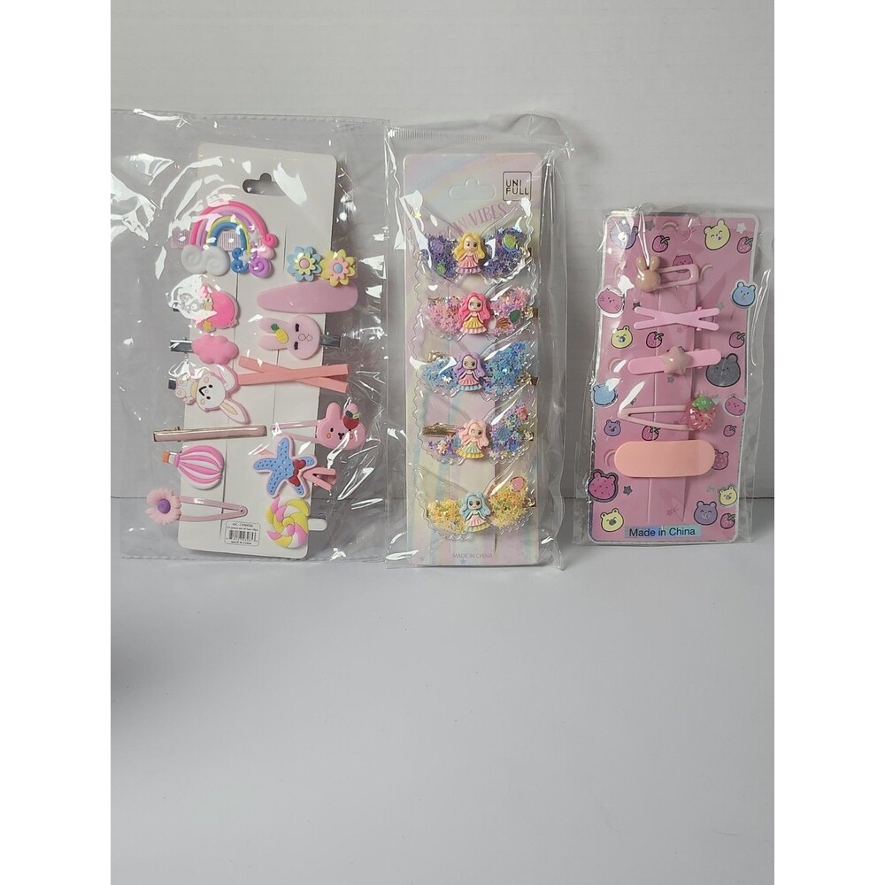 Lot Of 24 Hair Clips